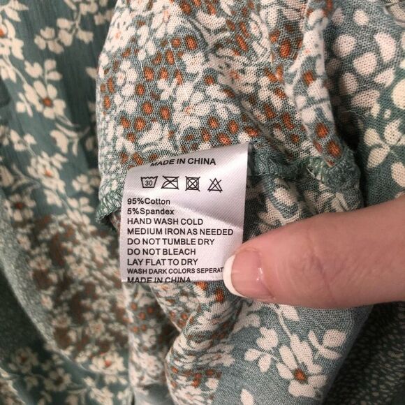 andthewhy green peasant flare belle sleeve patchwork ditzy floral top blouse - Picture 6 of 11